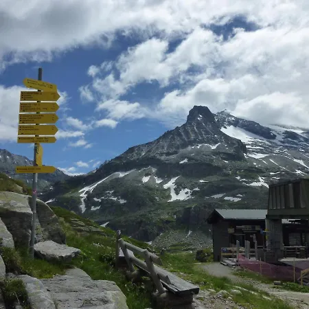 Zu Hause Bed & Breakfast 3*