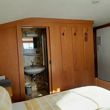 B&B Zu Hause 우텐도르프