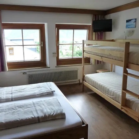Zu Hause 3*