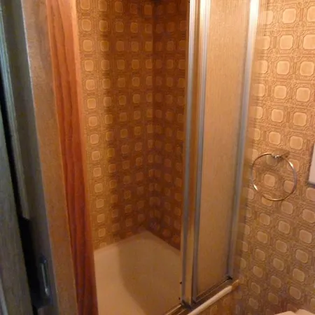 Zu Hause 3*